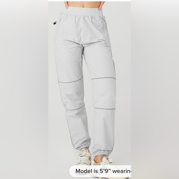 ALO yoga Torrent Track Sweatpant Titanium Women’s Sz Medium - Picture 2 of 12